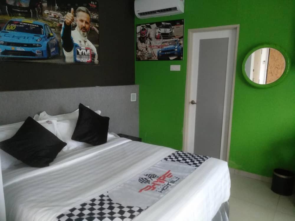 Hype Motorsports Hotel Port Dickson Exterior foto